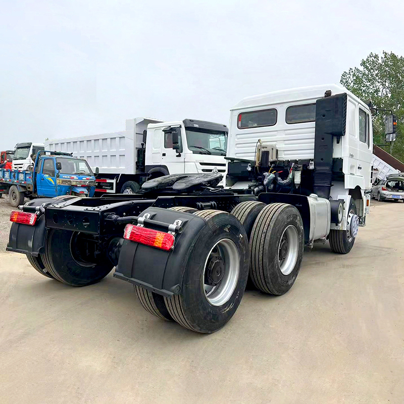 Used Shacman 6x4 Tractor Truck 10 Tires Cheap 40 Tons Towing Capacity LHD RHD Tractor Truck with Good Condiiton