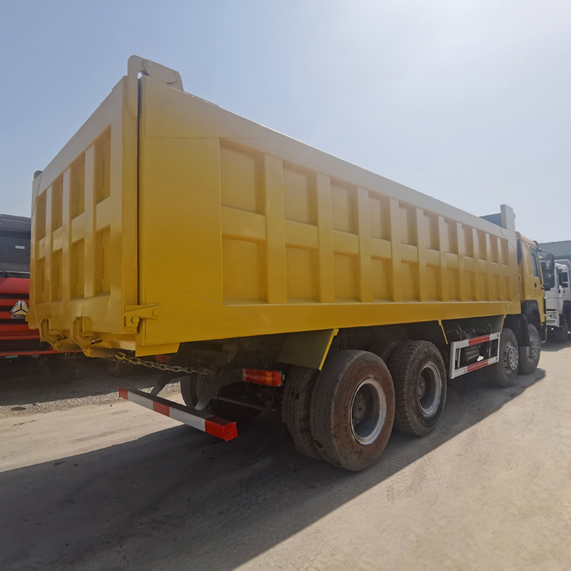 Yellow/Red/White Sinoturk Howo 8*4 12Wheels Diesel Euro2/3 HW76 Dump Truck for Sale