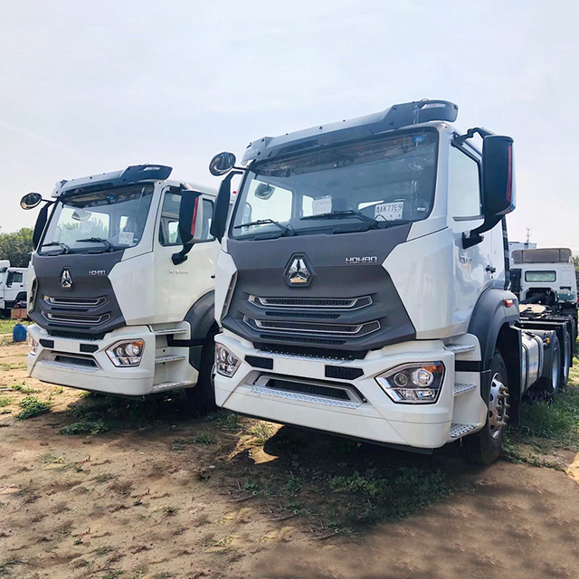 Used Diesel Trucks Howo 6x4 10tires 371 Tractor Truck for Africa