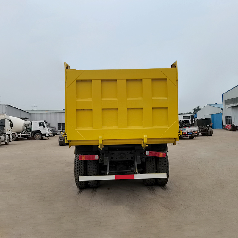 Yellow/Red/White Sinoturk Howo 8*4 12Wheels Diesel Euro2/3 HW76 Dump Truck for Sale